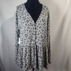 NWT Super Soft L Simply Southern Grey &‎ Black Leopard Print Babydoll Top